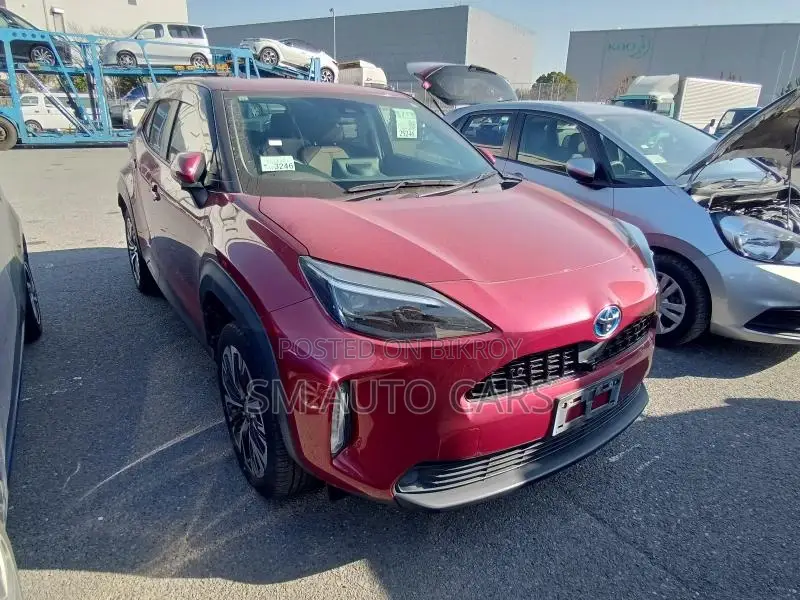 Toyota Yaris Cross Z Red 4.5 Point 2021