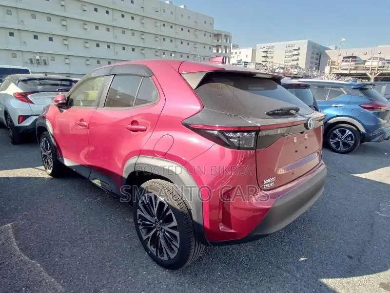 Toyota Yaris Cross Z Red 4.5 Point 2021