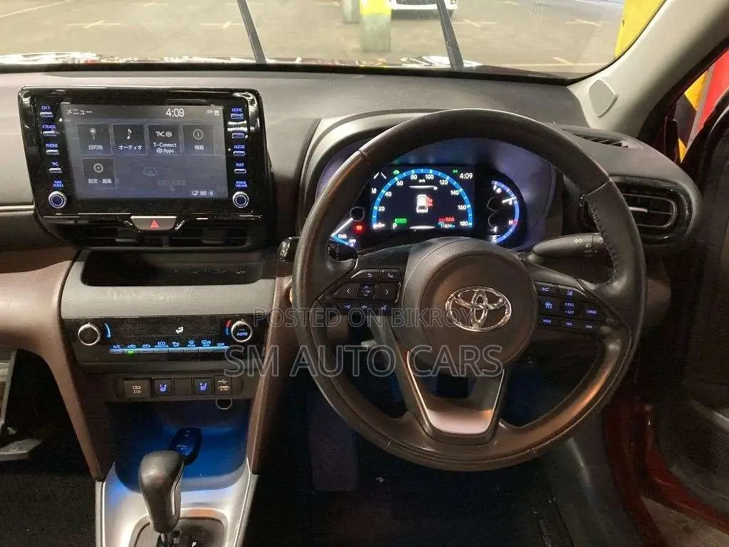 Toyota Yaris Cross Z Red 4.5 Point 2021