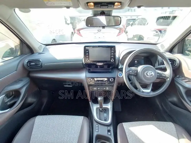 Toyota Yaris Cross Z Red 4.5 Point 2021