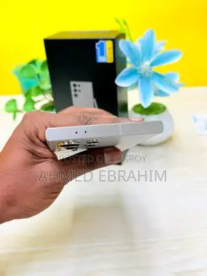Samsung Galaxy S24 Ultra . (Used)