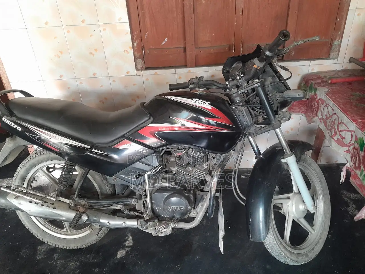 TVS Metro 2009