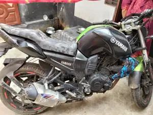 Yamaha FZS v1 2015