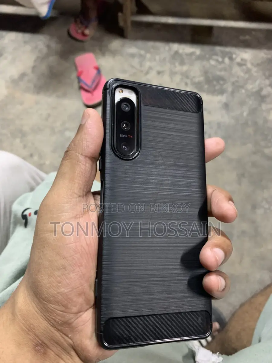 Sony Xperia 5 Mark 3 . (Used)