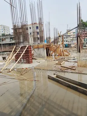 ৩ বেড বাথরুমের প্রশস্ত ফ্ল্যাট—দেখে সিদ্ধান্ত নিন