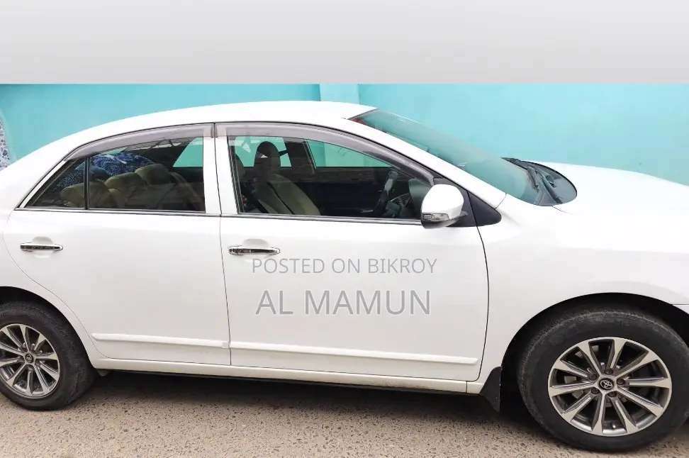 Toyota Premio . 2018