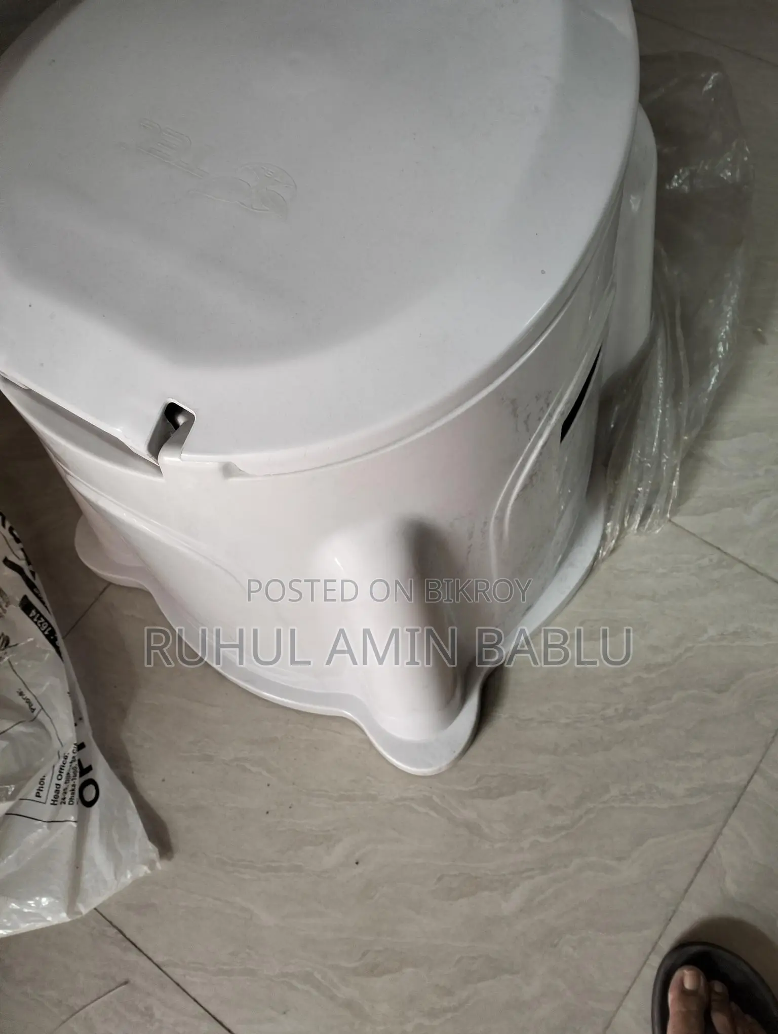 Selling Commode.