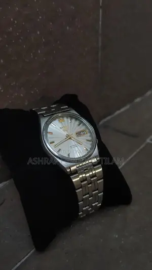 Seiko 5 (movement 7009)