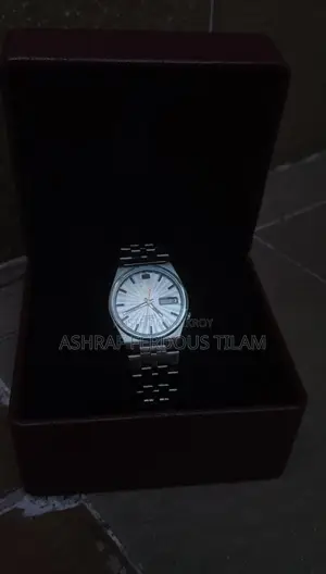 Seiko 5 (movement 7009)