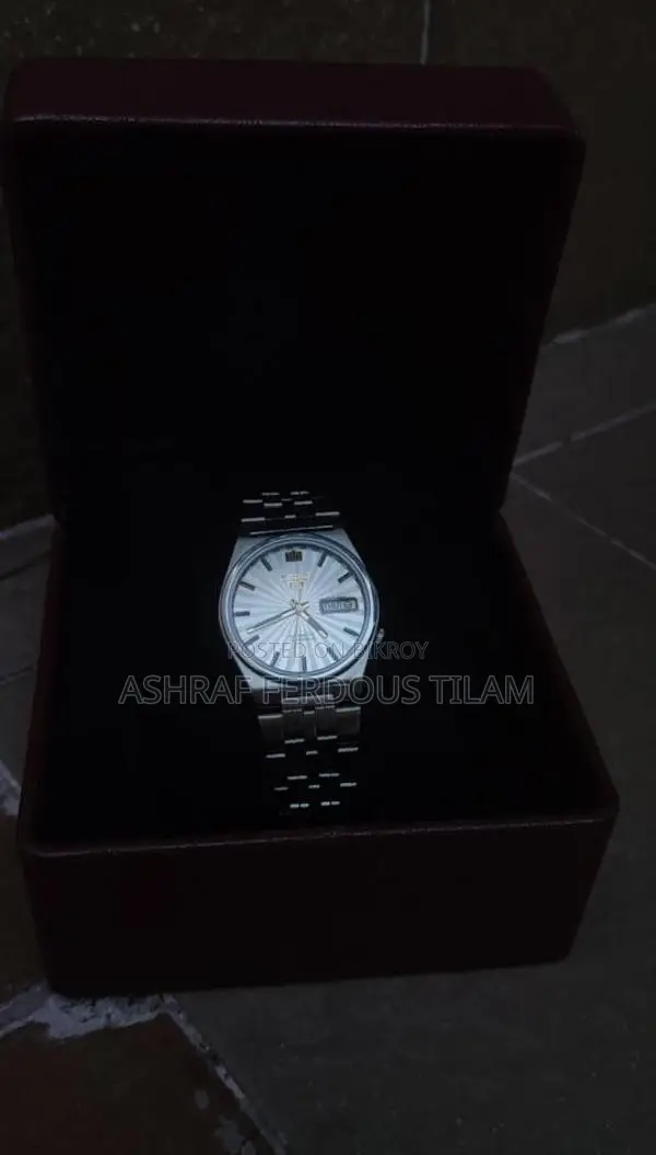 Seiko 5 (movement 7009)