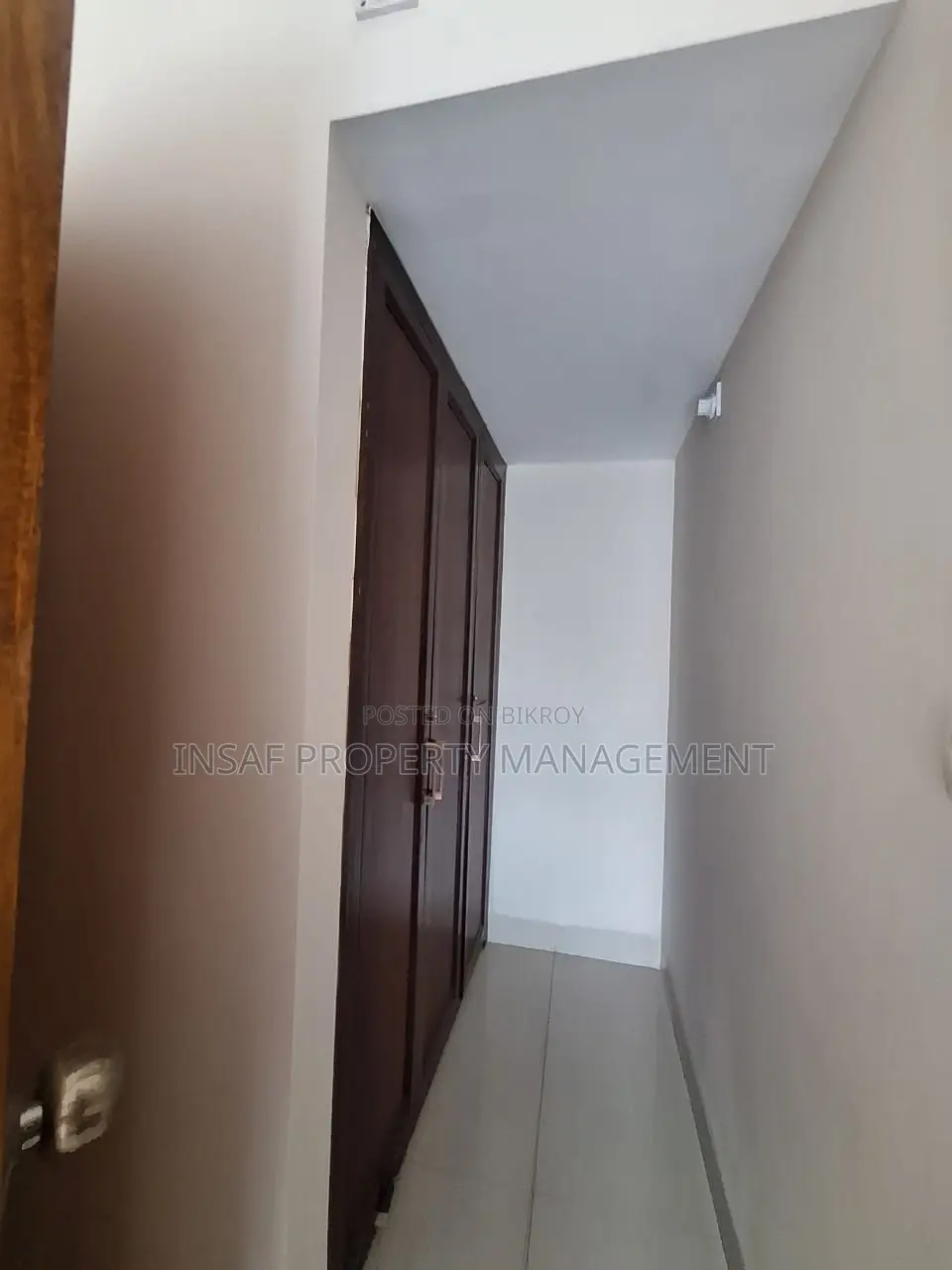 ৩২০০ বর্গফুটের চমৎকার অ্যাপার্টমেন্ট বিক্রয়, কর্নার বিল্ডিং, দক্ষিণ-পূর্বমুখী, ৪ বেড ৪ বাথ