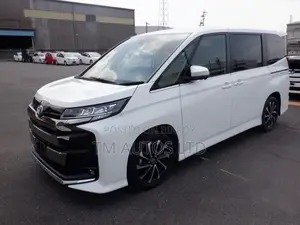 Toyota Noah S-Z PKG 4.0 PEARL 2022