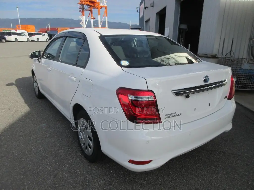 Toyota Axio 2021