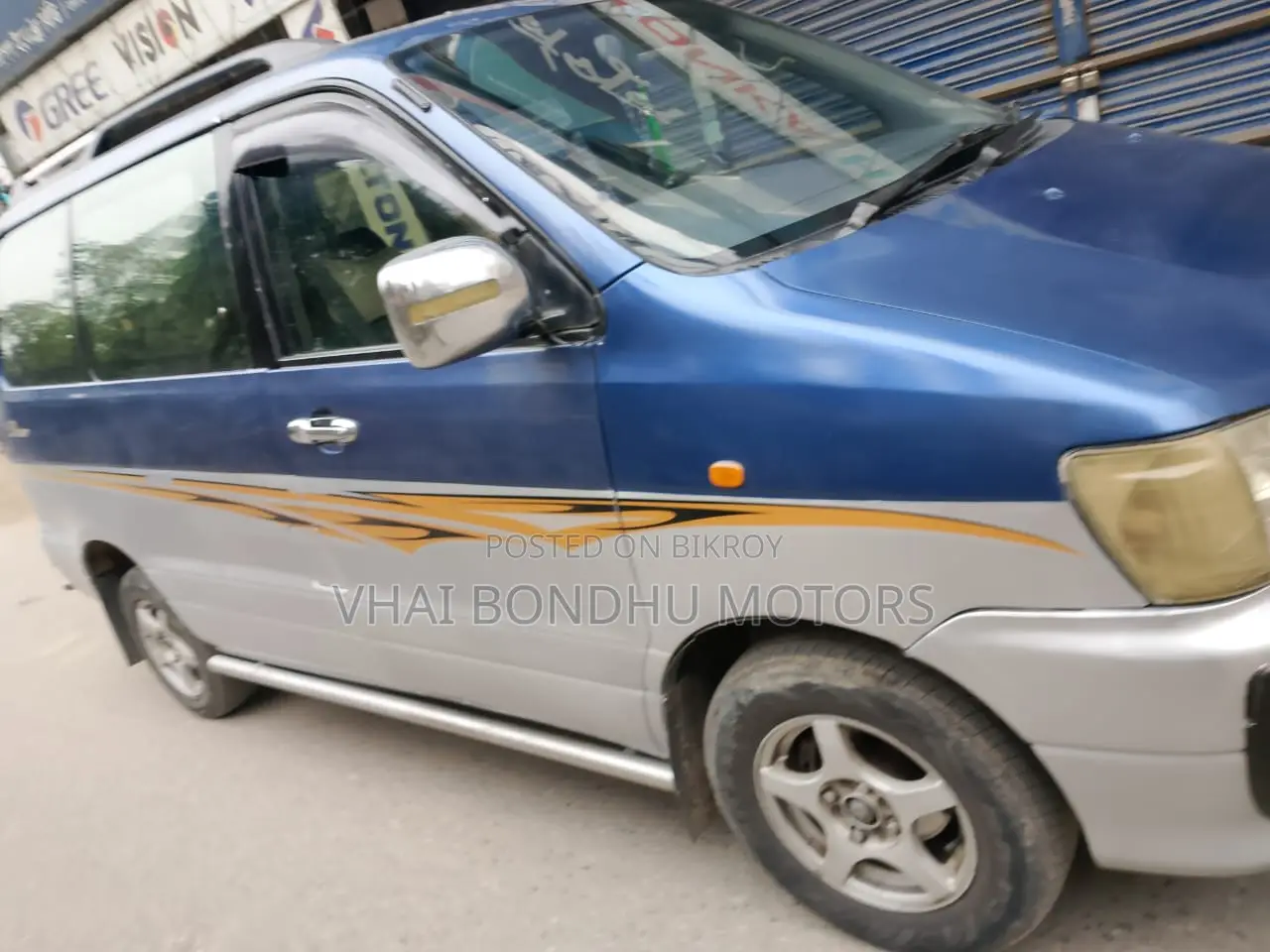 Toyota Noah 1998
