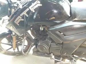 TVS Apache RTR . 2017