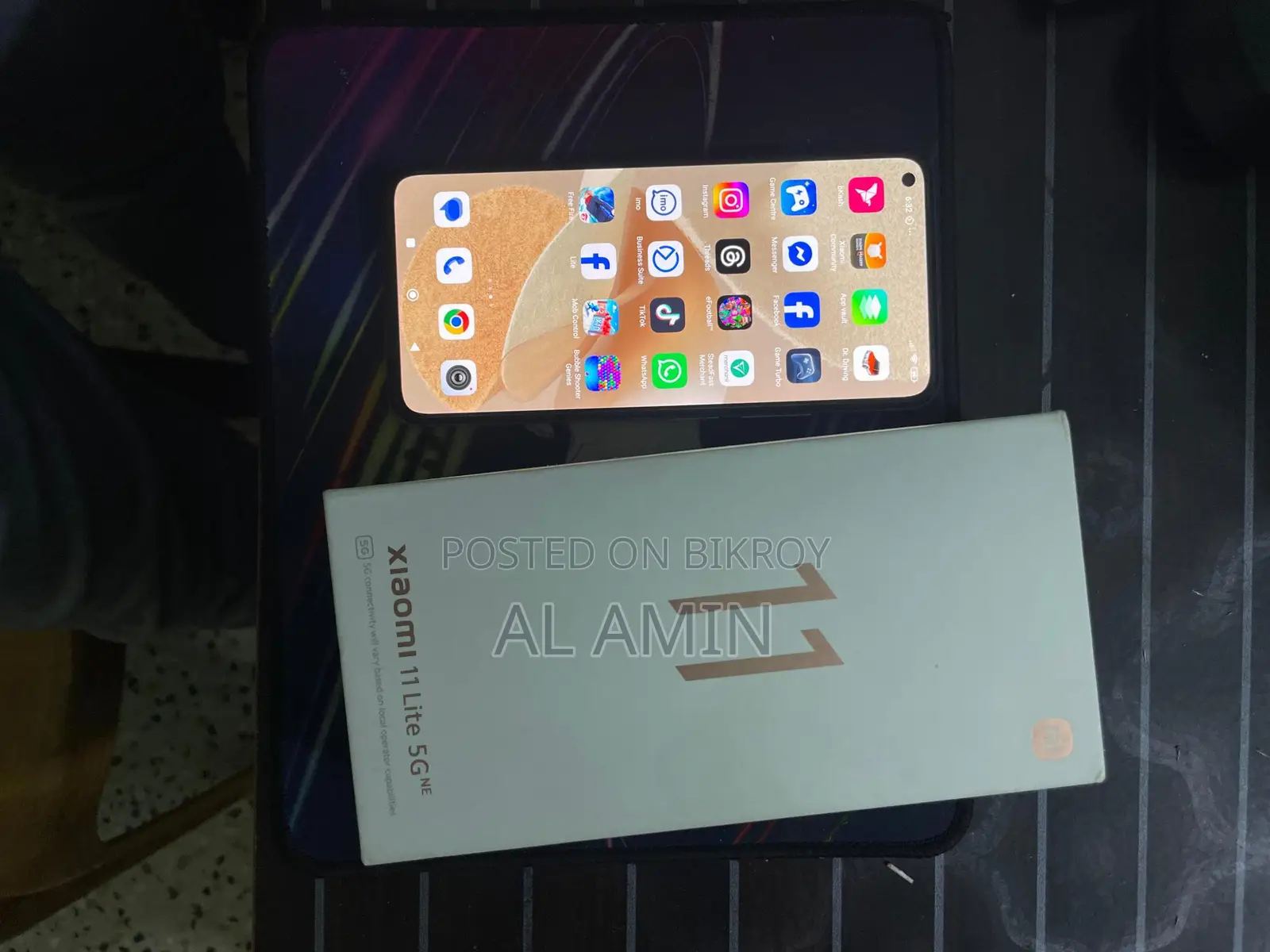 Xiaomi Mi 11 Lite 5G NE ram : 8 rom :128 (Used)