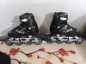 Tian-e Skating Shoes