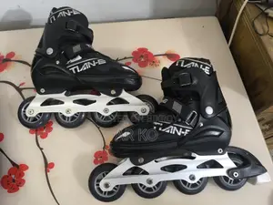 Tian-e Skating Shoes