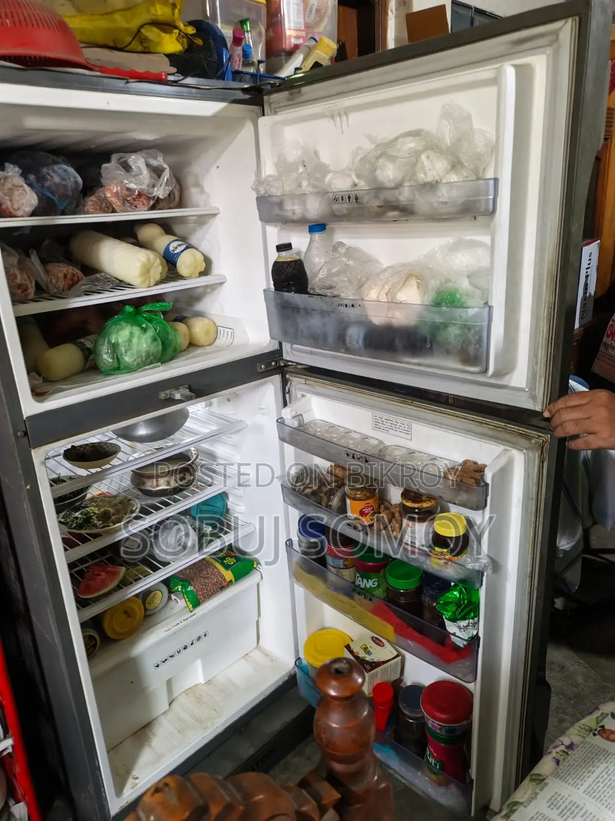 Walton 315 Litre Fridge, Not Repaired