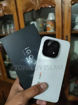 iQOO (Used)