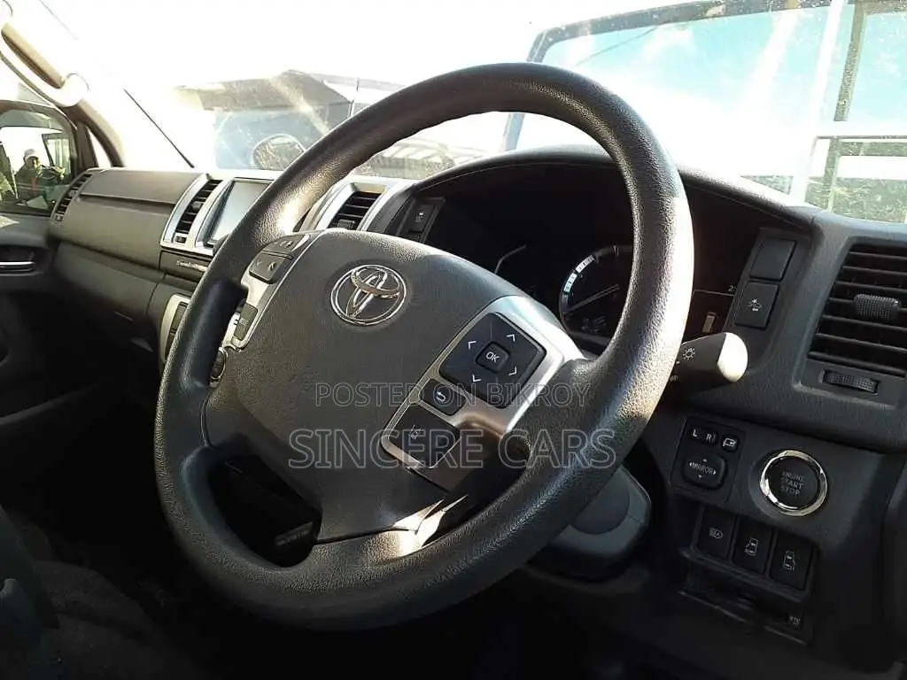 Toyota Hiace SUPER GL POWER DOOR 2023