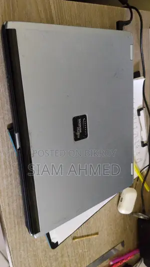 Fujitsu Siemens Lifebook S7020 Laptop
