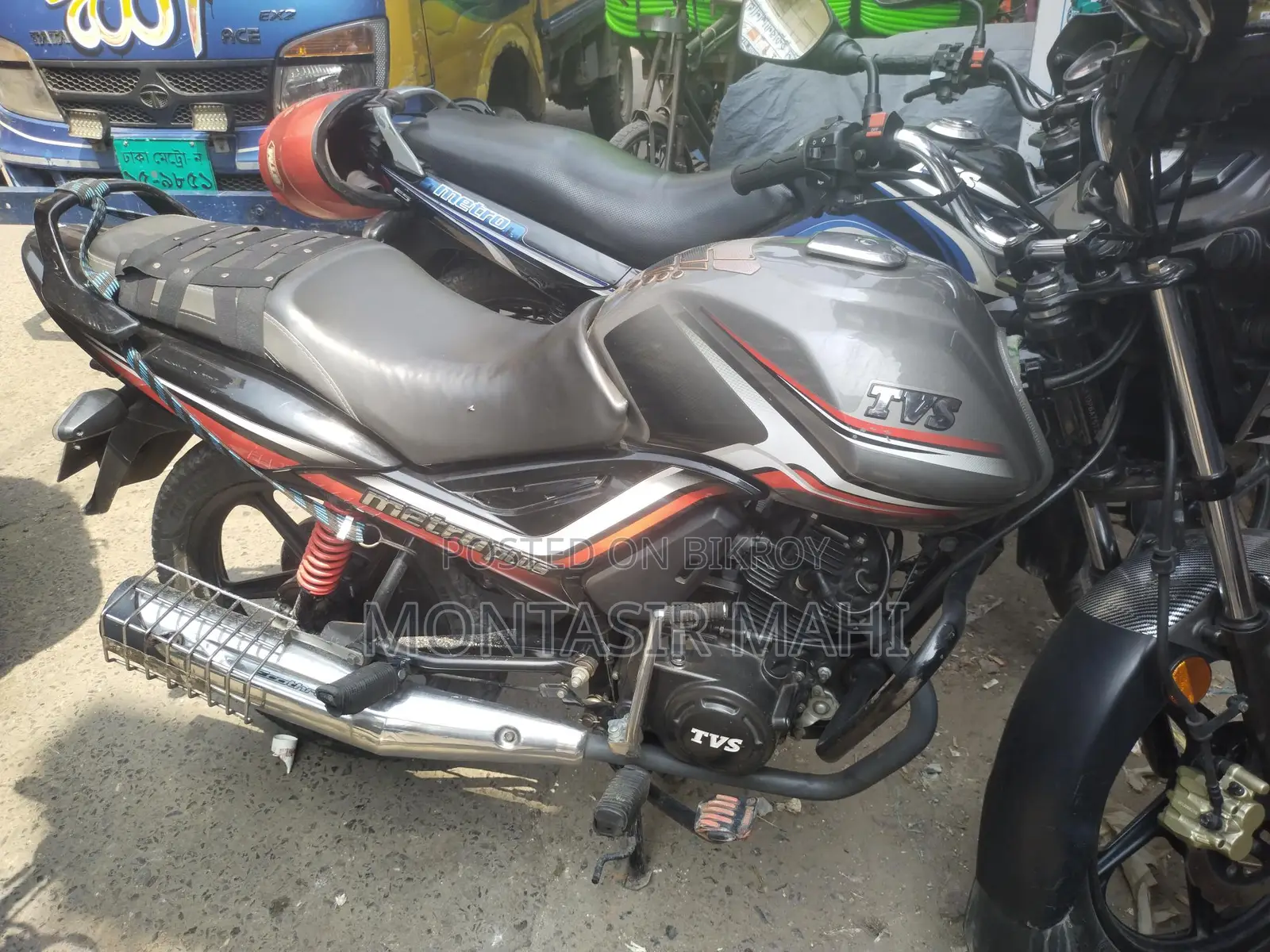 TVS Metro Plus . 2024