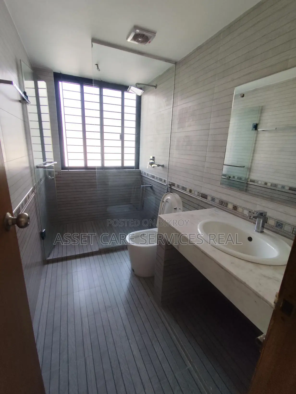 New 4Bed Gym-Pool Facilities Apartment Rent Baridhara Diplomatic Zone