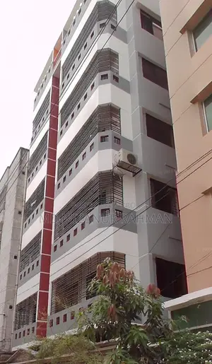 লিফটসহ কর্নার বাড়ি বিক্রয়