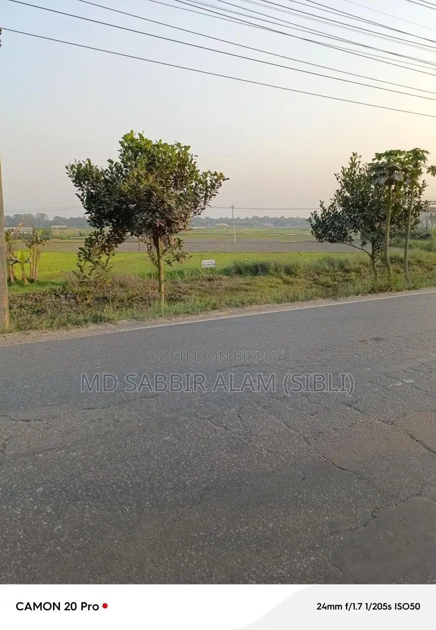 Land suitable for any type of industry for sale.