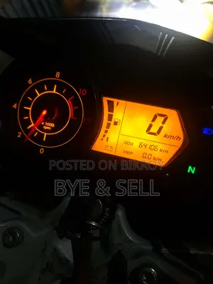 Bajaj Pulsar 135 . 2014