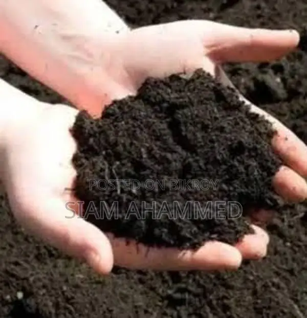 100% Pure Cow Dung Fertilizer – Order Today to Boost Your Yield!