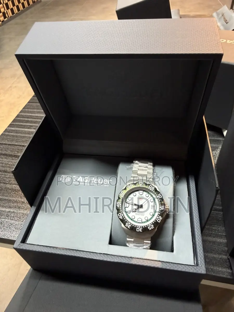 TAG Heuer Formula 1 x Kith Limited Edition