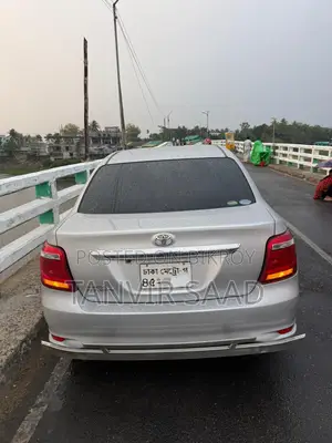 Toyota Axio 2016