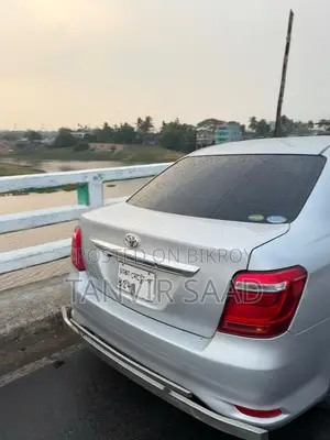 Toyota Axio 2016