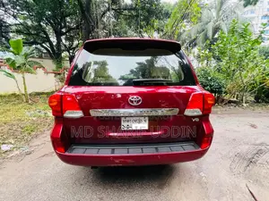 Toyota Land Cruiser VX-V8 (Diesel Turbo) 2012
