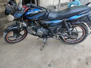 Bajaj Discover 125 . 2015