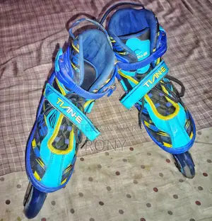 Skating Shoes for Sale