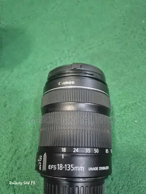 Canon 18-135mm STM Lens 1:3.5-5.6