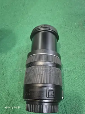 Canon 18-135mm STM Lens 1:3.5-5.6