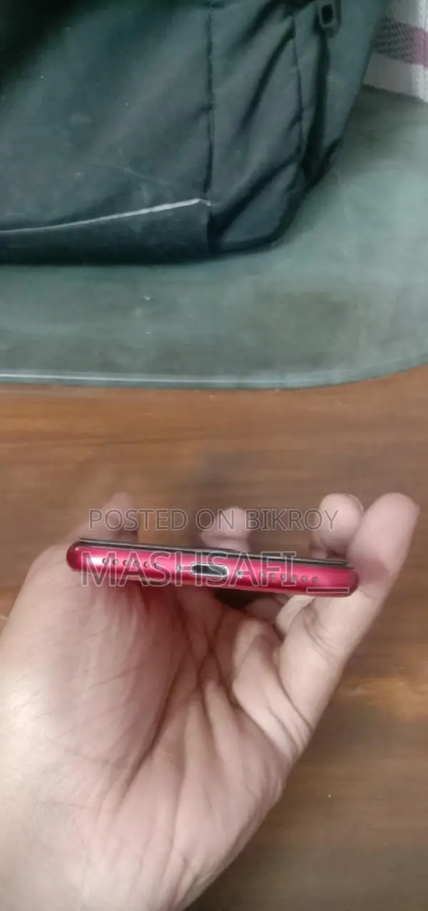 অ্যাপল আইফোন এসই ২০২০ (ব্যবহৃত)