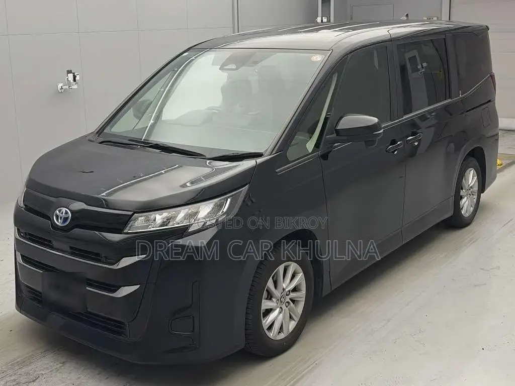 Toyota Noah G hybrid নিউ শেপ ২০২২
