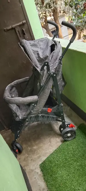 প্রিমিয়াম চাইনিজ বেবি স্ট্রোলার