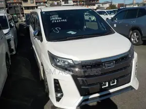 Toyota Noah Non Hybrid WXB Pearl 2021