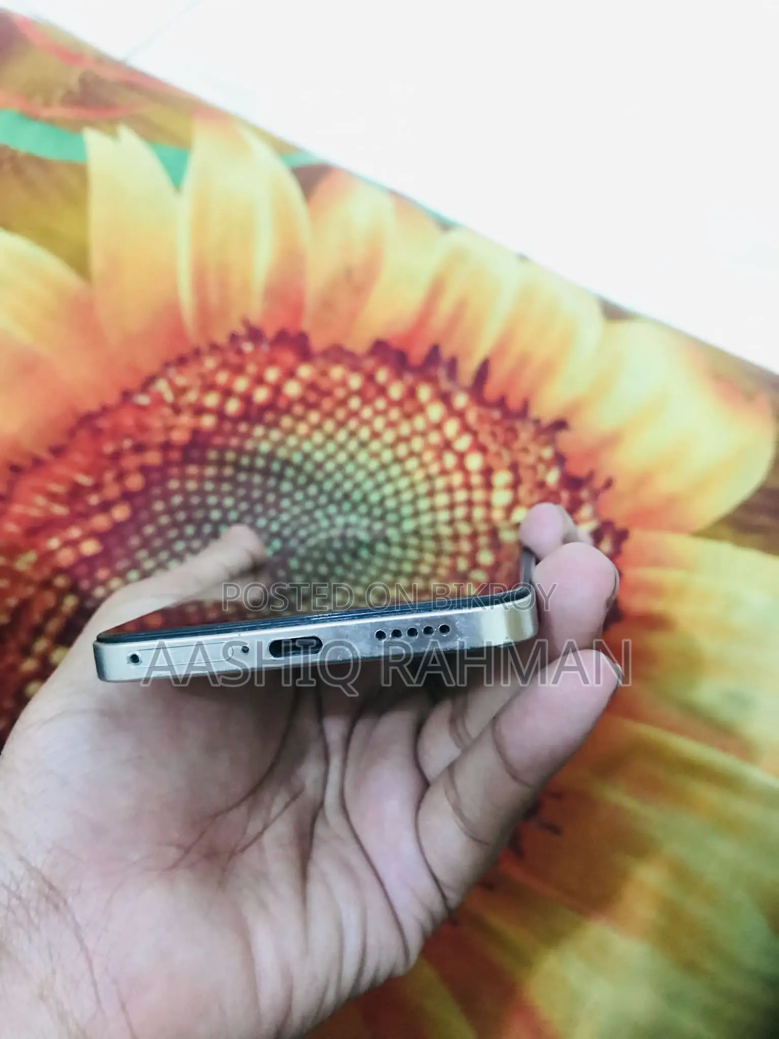 Vivo V25e version 14 (Used)
