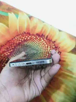 Vivo V25e version 14 (Used)