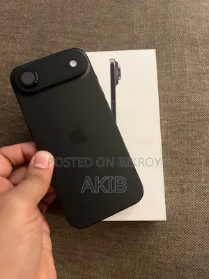 Apple iPhone 17 Air (Used)