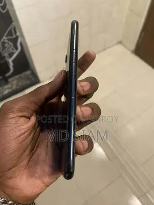 Apple iPhone 7 128GB (Used)