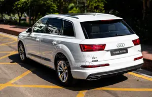 Audi Q7 2.0T Premium AWD Quattro 2018 White