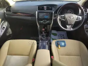 Toyota Premio F-EX PKG 38000 KM 2020